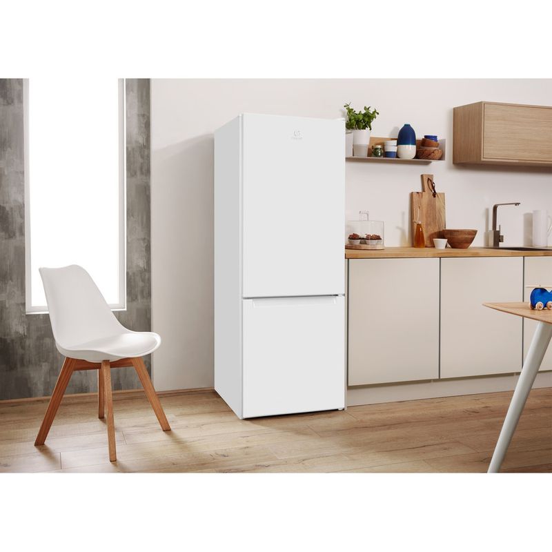 Indesit-Lodowka-z-zamrażarką-Wolnostojące-LR6-S1-W-Biel-Dwudrzwiow-y-a-Lifestyle-perspective