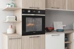 Indesit Piekarnik Do zabudowy IFWS 4841 JH BL Elektryczny A+ Lifestyle perspective