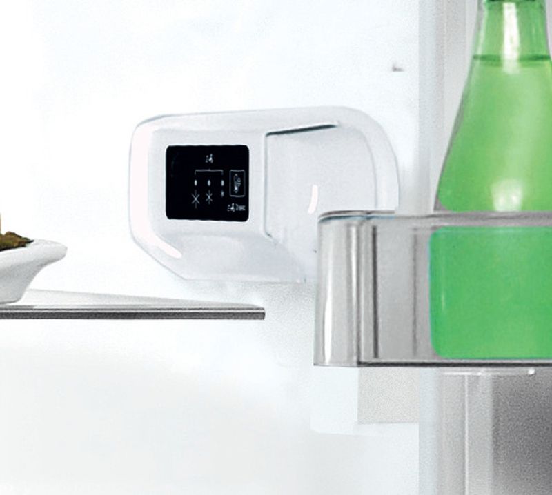 Indesit Lodówka z zamrażarką Wolnostojące LI9 S2E W Biały Dwudrzwiow(y)a Lifestyle control panel