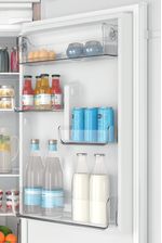 Indesit Lodówka z zamrażarką Do zabudowy INC18 T311 Biel Dwudrzwiow(y)a Lifestyle detail