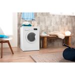 Indesit-Pralkosuszarka-Wolnostojące-IWDE-7105-B--EU--Biel-Ładowany-od-frontu-Lifestyle-perspective