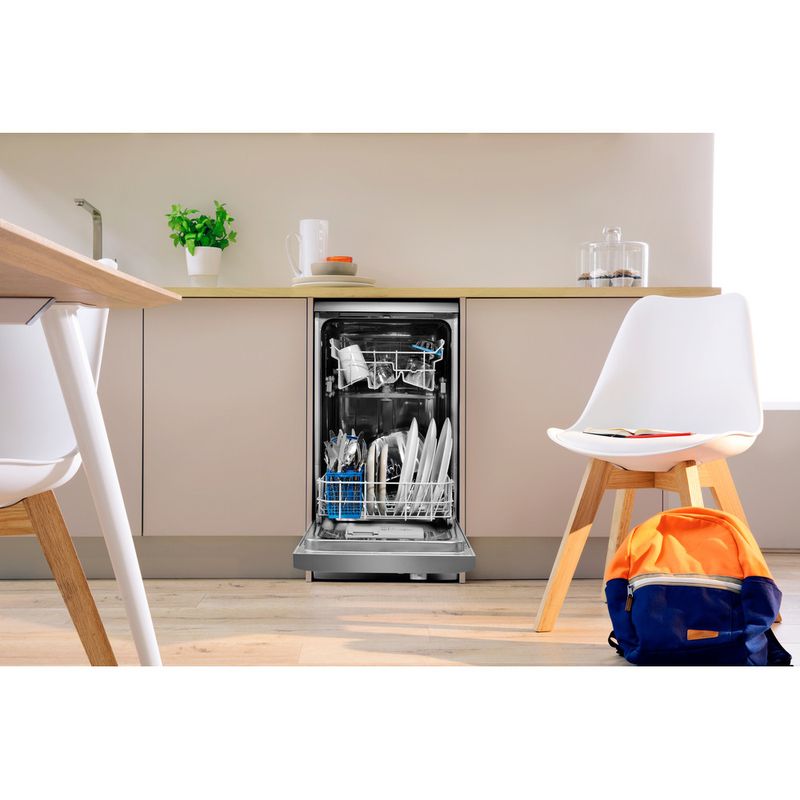 Indesit-Zmywarka-Wolnostojące-DSR-15B1-S-EU-Wolnostojące-A-Lifestyle-frontal-open