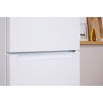 Indesit-Lodowka-z-zamrażarką-Wolnostojące-LI8-FF2-W-Biel-Dwudrzwiow-y-a-Lifestyle-detail