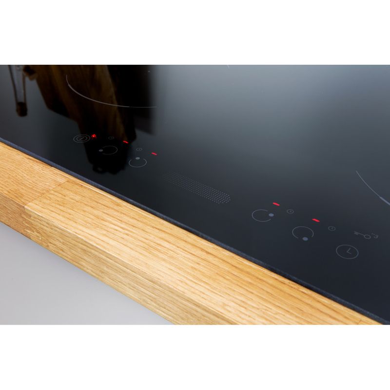 Indesit-Płyta-grzewcza-VIS-640-C-Czarny-Induction-vitroceramic-Lifestyle-control-panel