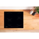 Indesit-Płyta-grzewcza-VIA-640.1-C-Czarny-Induction-vitroceramic-Lifestyle-frontal