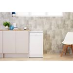 Indesit-Zmywarka-Wolnostojące-DSFE-1B10-Wolnostojące-A--Lifestyle-frontal