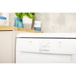 Indesit-Zmywarka-Wolnostojące-DSFE-1B10-Wolnostojące-A--Lifestyle-control-panel