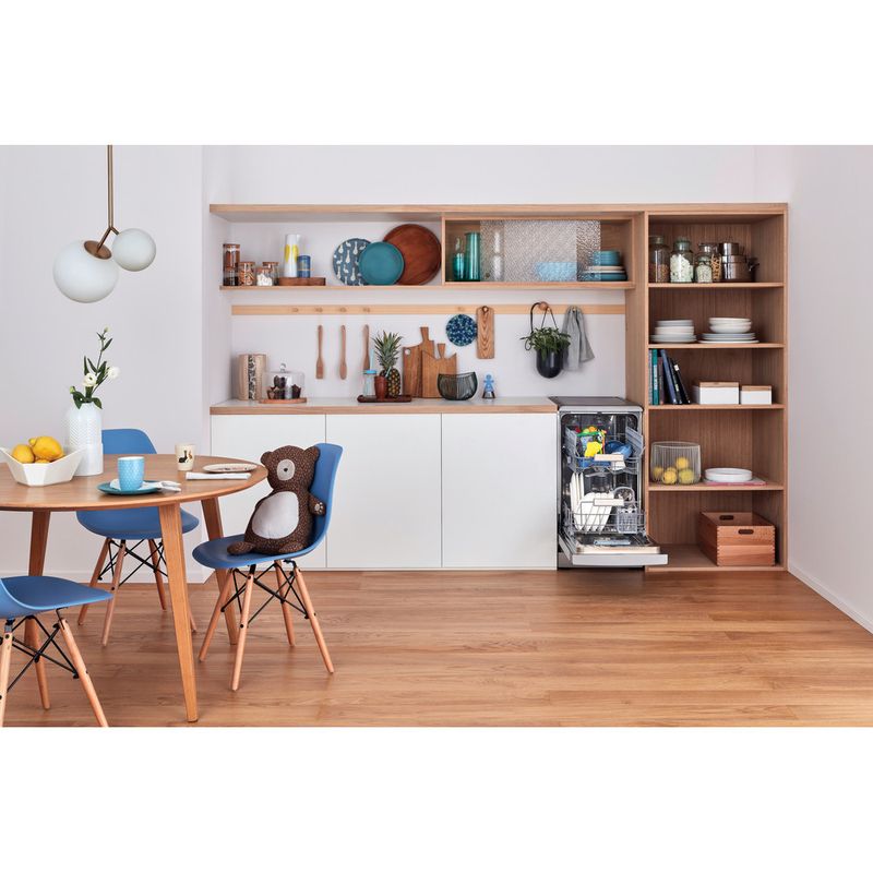 Indesit-Zmywarka-Wolnostojące-DSFO-3T224-C-S-Wolnostojące-A---Lifestyle-frontal-open