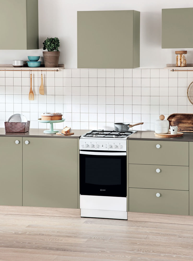 Indesit Kuchenka IS5G4KHW/E Biel Gazowy Lifestyle perspective
