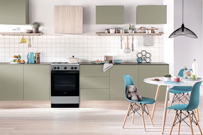 Indesit Kuchenka IS5G0KMX/E Inox Gazowy Lifestyle frontal