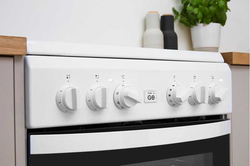 Indesit Kuchenka IS5V8GMW/E Biel Elektryczne Lifestyle control panel