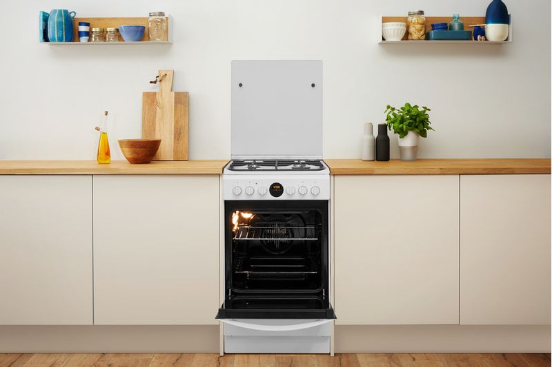 Indesit Kuchenka IS5G8CHW/E Biel Gazowy Lifestyle frontal open