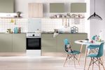 Indesit Kuchenka IS5G8CHW/PO Biel Gazowy Lifestyle frontal