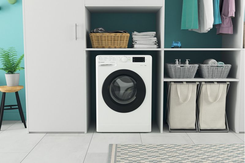 Indesit Pralka Wolnostojące MTWSE 61252 WK EE Biel Ładowany od frontu F Lifestyle frontal