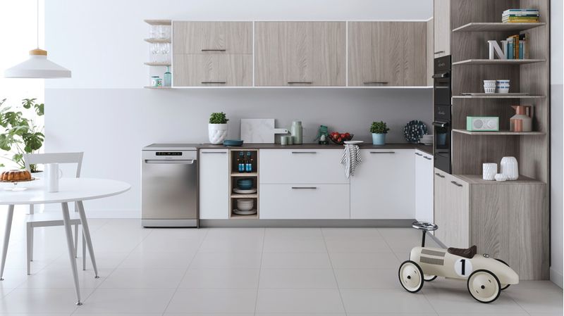 Indesit Zmywarka Wolnostojące DFO 3T133 A F X Wolnostojące D Lifestyle frontal
