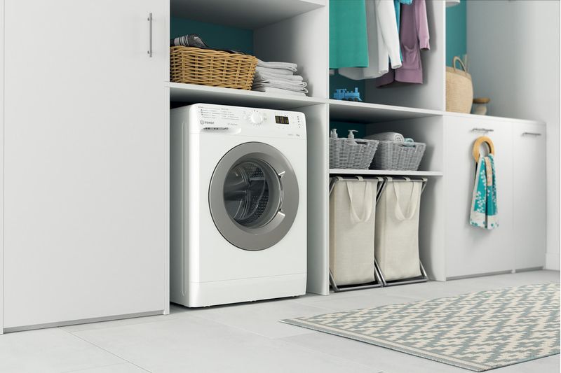 Indesit Pralka Wolnostojące MTWSA 51252 WS PL Biel Ładowany od frontu F Lifestyle perspective