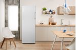 Indesit Zamrażarka Wolnostojące UI6 1 S.1 Srebrny Lifestyle frontal