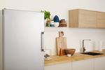 Indesit Zamrażarka Wolnostojące UI6 1 S.1 Srebrny Lifestyle perspective
