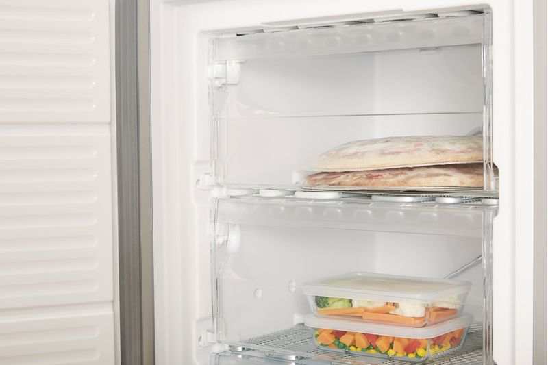 Indesit Zamrażarka Wolnostojące UI6 1 S.1 Srebrny Drawer