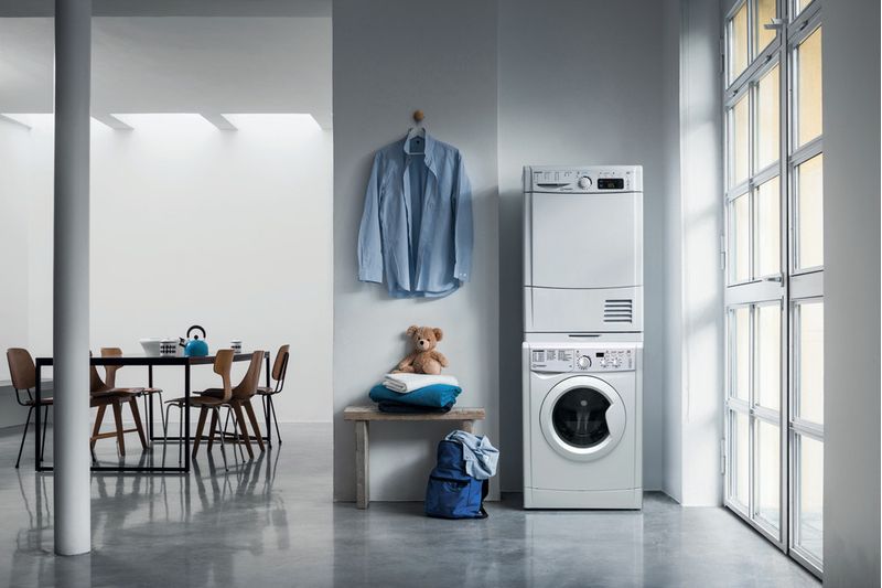 Indesit Pralka Wolnostojące EWUD 41251 W PL N Biel Ładowany od frontu F Lifestyle frontal