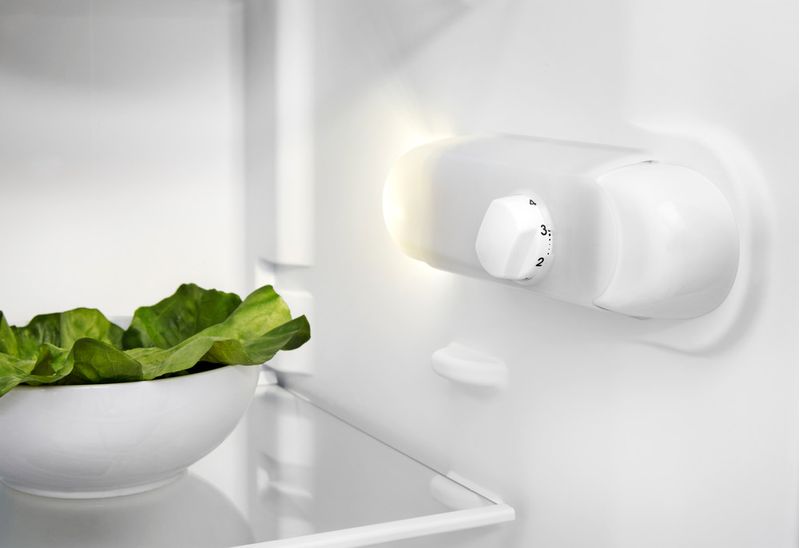 Indesit-Lodowka-Wolnostojące-SI6-1-W-Biały-Lifestyle-control-panel