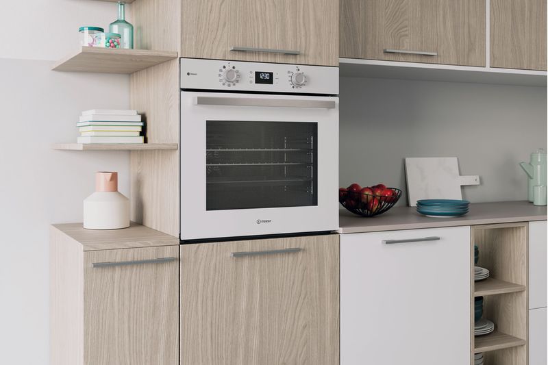 Indesit-Piekarnik-Do-zabudowy-IO-K58HS-W-Elektryczny-A--Lifestyle-perspective