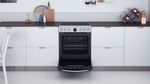 Indesit-Kuchenka-IS67V8CHX-E-Inox-Elektryczny-Lifestyle-frontal-open